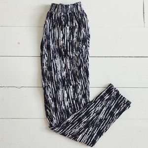 H&M // B&W Patterned Joggers